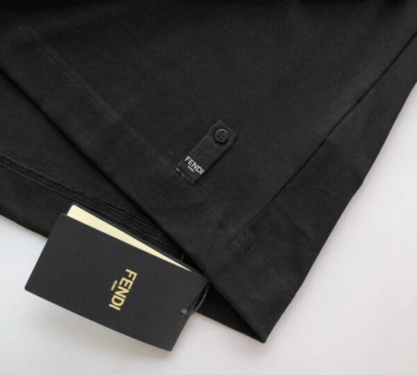 Fendi T-Shirt - Image 4