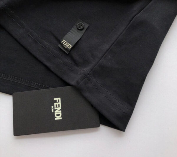 Fendi T-Shirt - Image 4