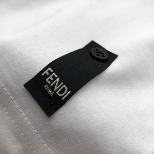 Fendi T-Shirt - Image 5