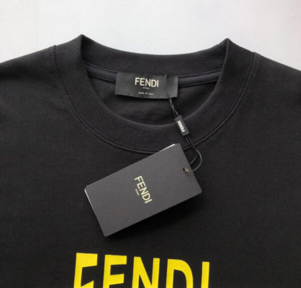 Fendi T-Shirt - Image 8