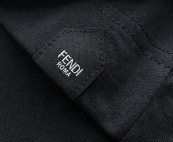 Fendi T-Shirt - Image 7