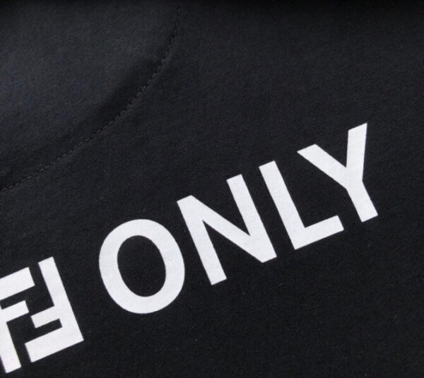 Fendi T-Shirt - Image 5