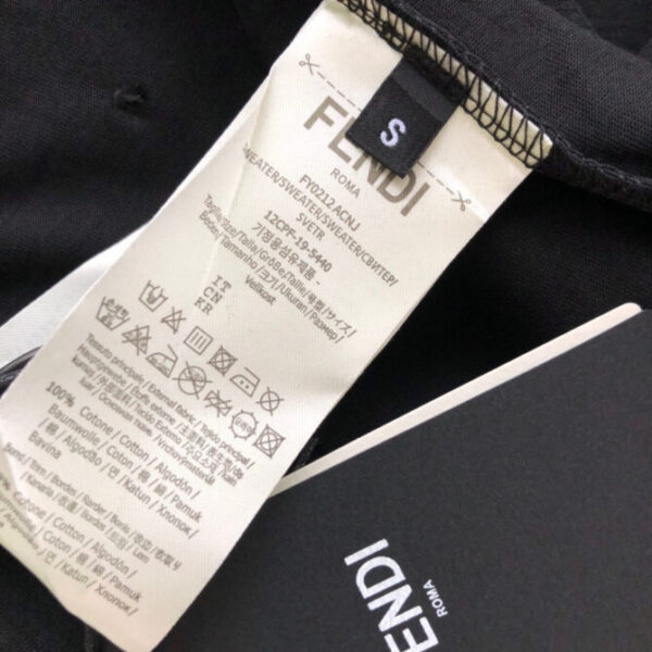 Fendi T-Shirt - Image 8