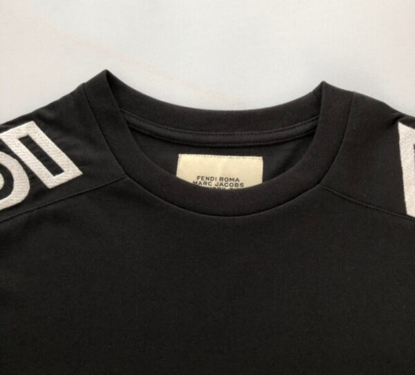 Fendi T-Shirt - Image 8