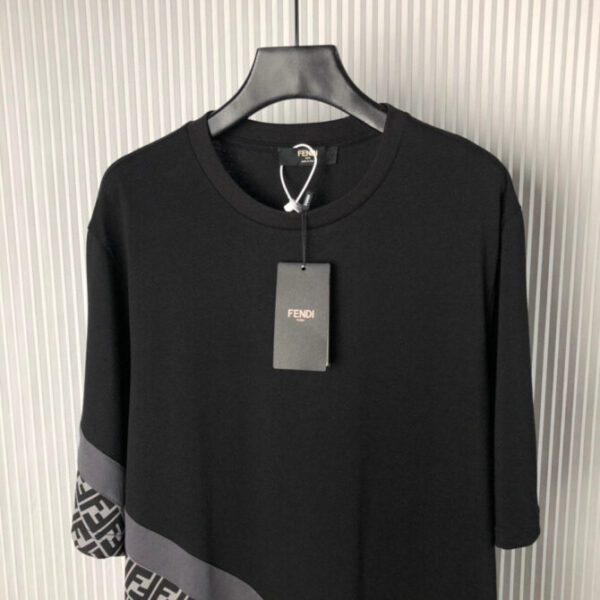 Fendi T-Shirt - Image 3