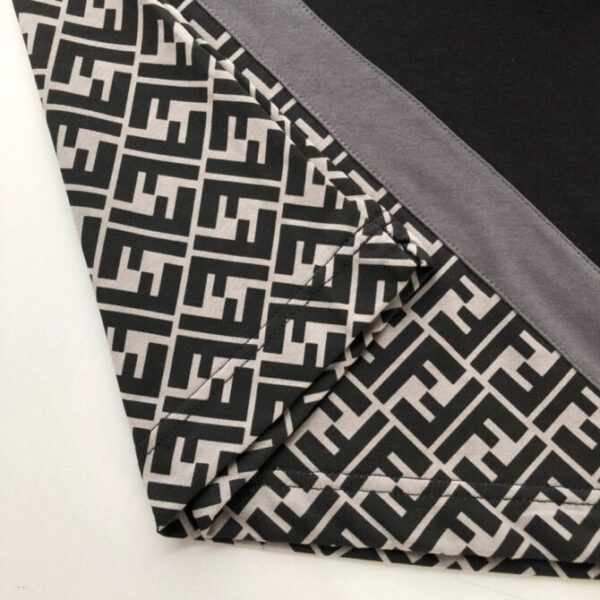 Fendi T-Shirt - Image 5