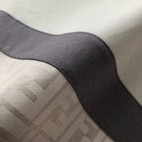 Fendi T-Shirt - Image 4