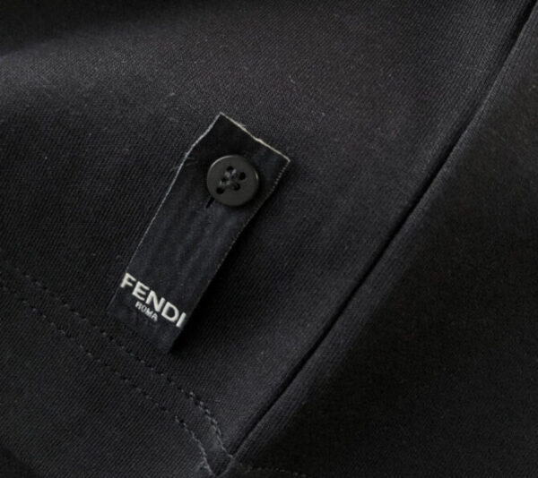 Fendi T-Shirt - Image 4