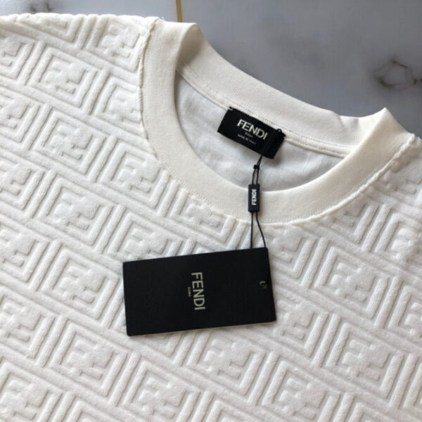 Fendi T-Shirt - Image 8