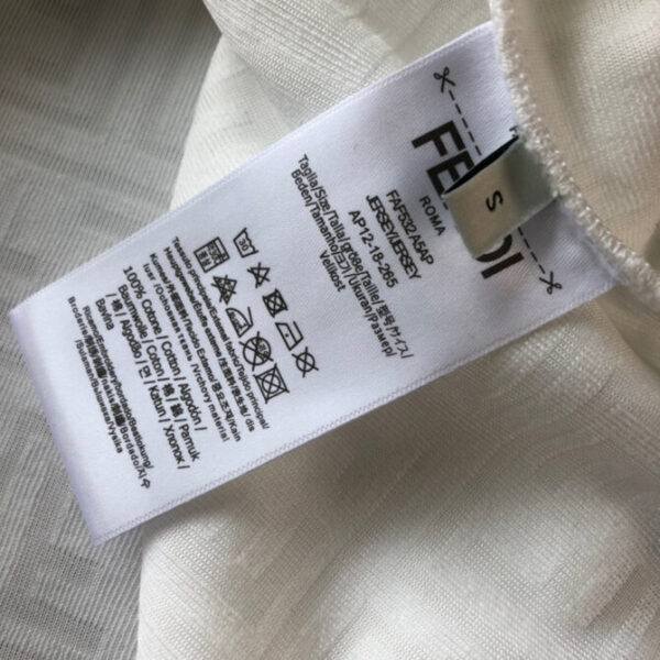 Fendi T-Shirt - Image 7