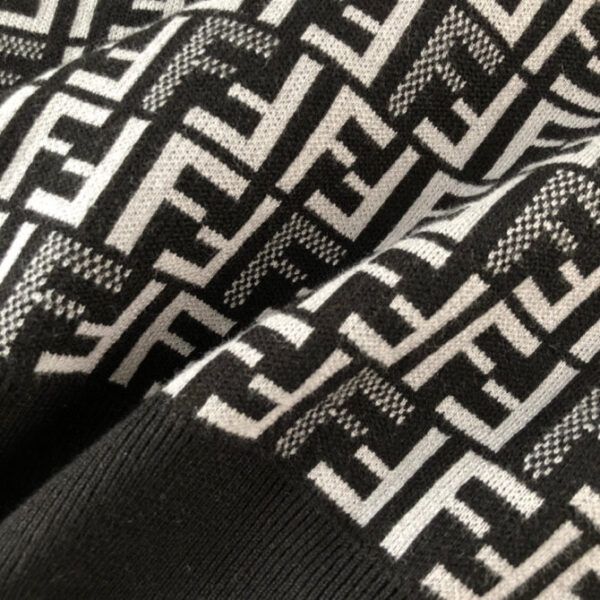 Fendi T-Shirt - Image 4
