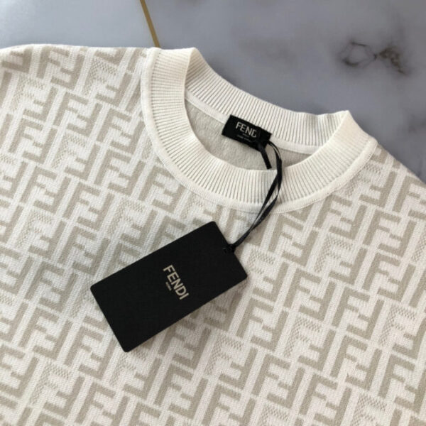 Fendi T-Shirt - Image 7