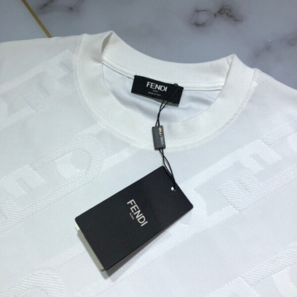 Fendi T-Shirt - Image 7