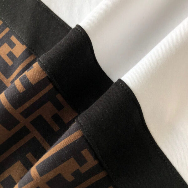 Fendi T-Shirt - Image 4