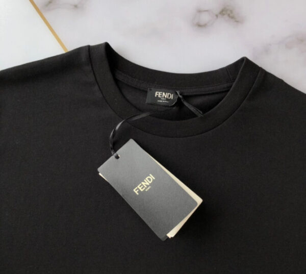 Fendi T-Shirt - Image 7