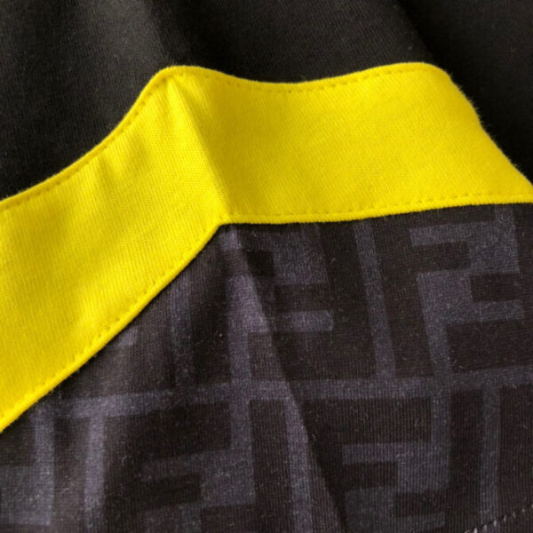 Fendi T-Shirt - Image 6