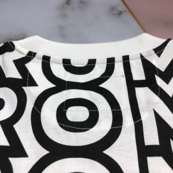 Fendi T-Shirt - Image 3