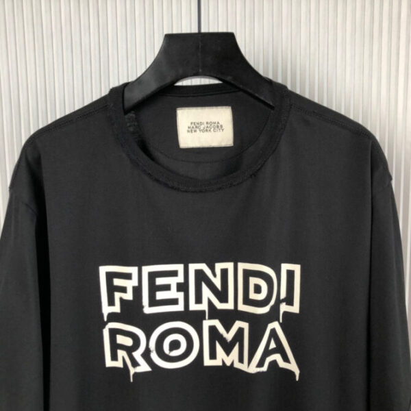 Fendi T-Shirt - Image 3