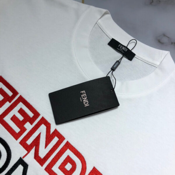 Fendi T-Shirt - Image 7