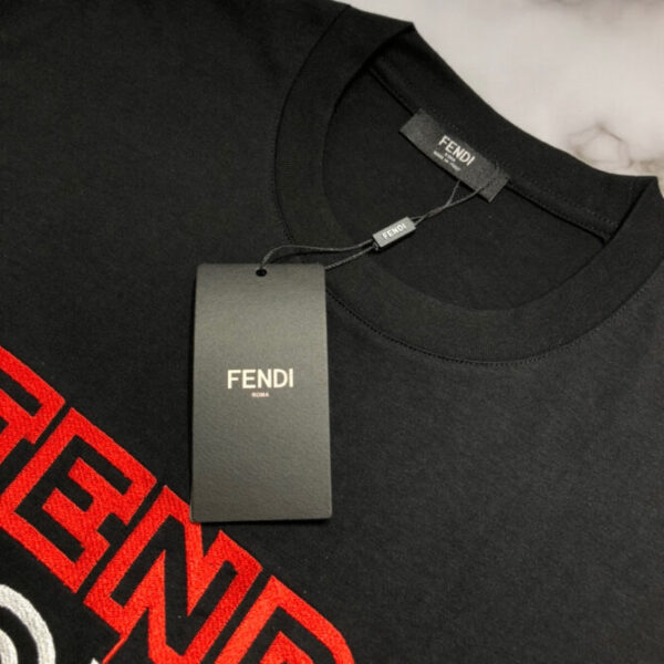 Fendi T-Shirt - Image 6