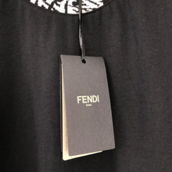 Fendi T-Shirt - Image 7