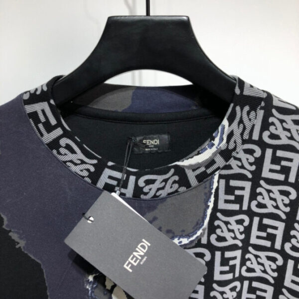 Fendi T-Shirt - Image 3