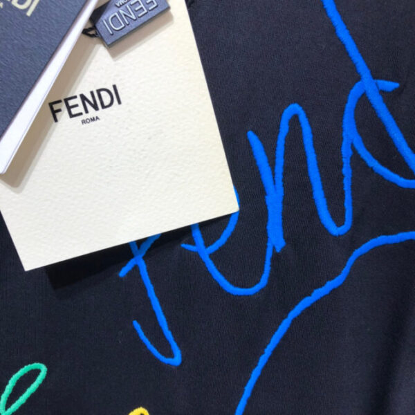Fendi T-Shirt - Image 5