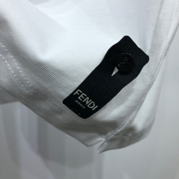 Fendi T-Shirt - Image 7