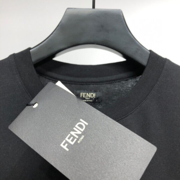Fendi T-Shirt - Image 7