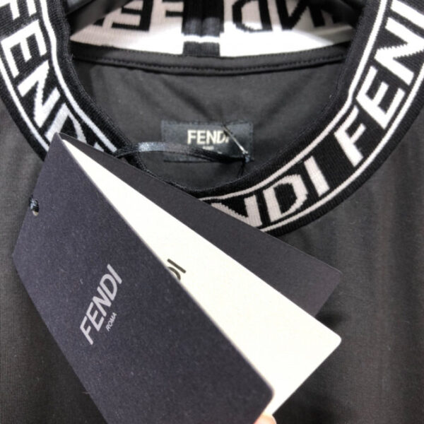 Fendi T-Shirt - Image 6
