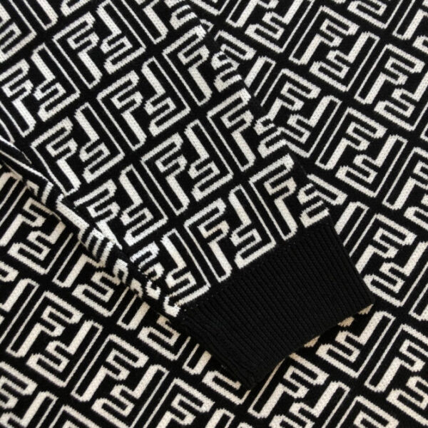 Fendi Sweater - Image 5