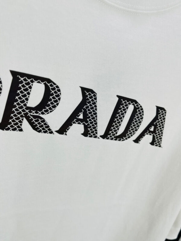 Prada T-Shirt - Image 4
