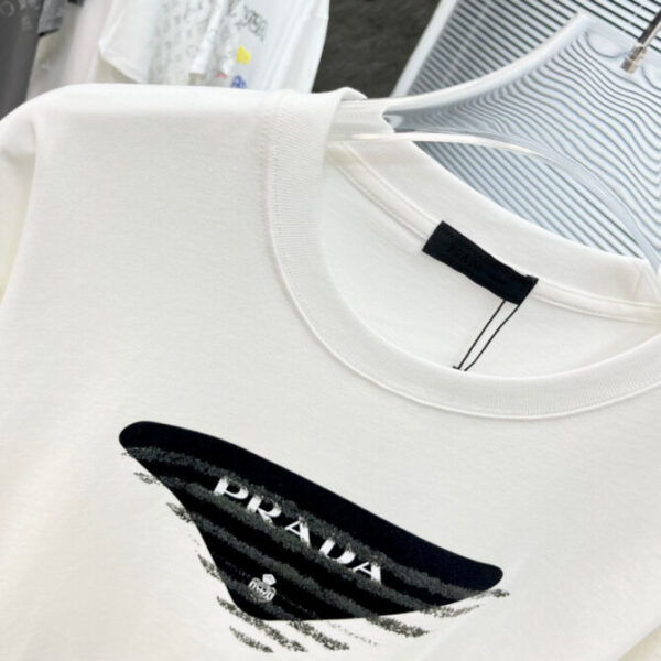 Prada T-Shirt - Image 7