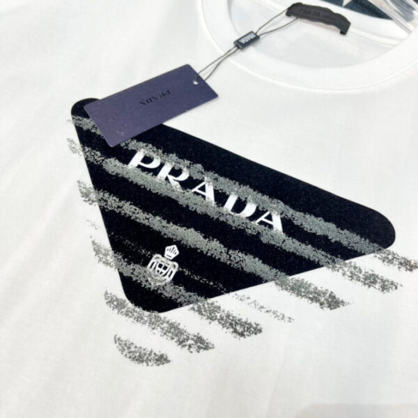 Prada T-Shirt - Image 5