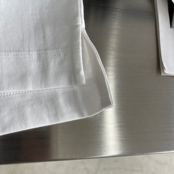 Prada T-Shirt - Image 5