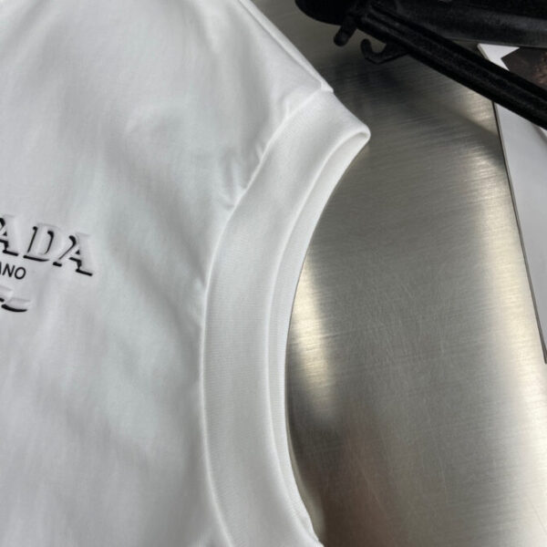 Prada T-Shirt - Image 4