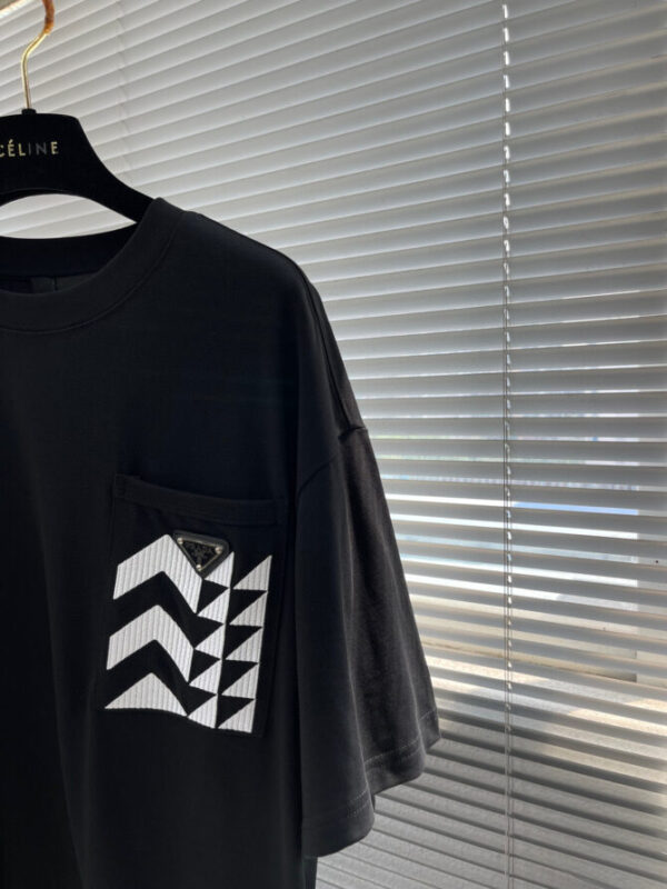 Prada T-Shirt - Image 3