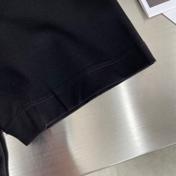 Prada T-Shirt - Image 5
