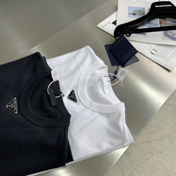 Prada T-Shirt - Image 8