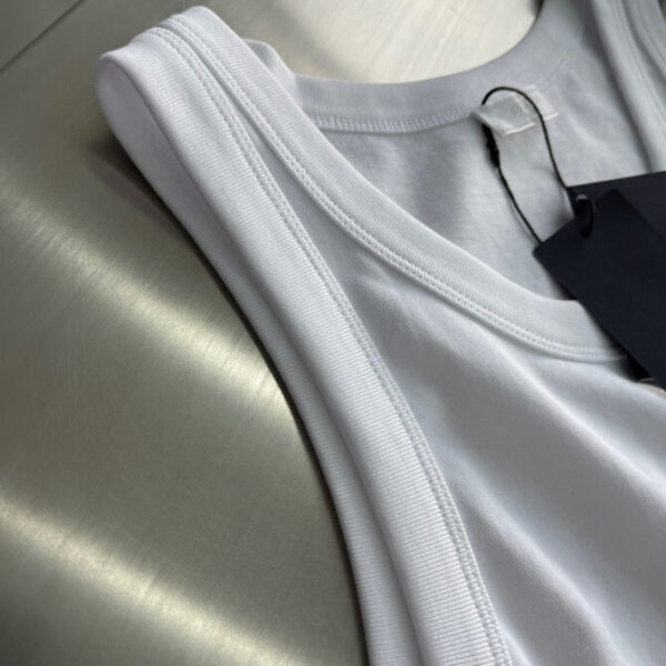 Prada T-Shirt - Image 7