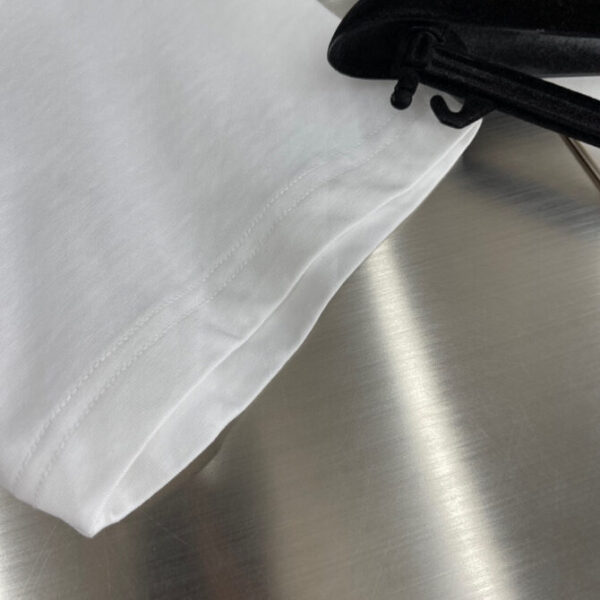 Prada T-Shirt - Image 5