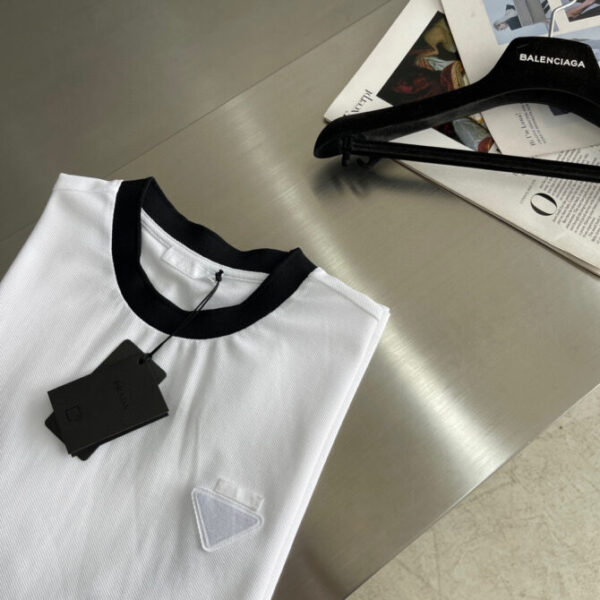 Prada T-Shirt - Image 8