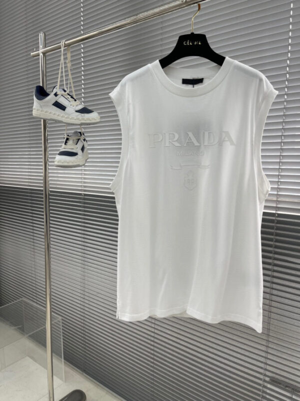 Prada T-Shirt