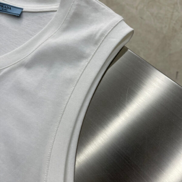 Prada T-Shirt - Image 5