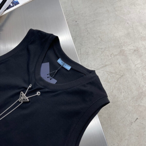 Prada T-Shirt - Image 7