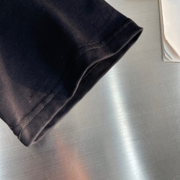 Prada T-Shirt - Image 5
