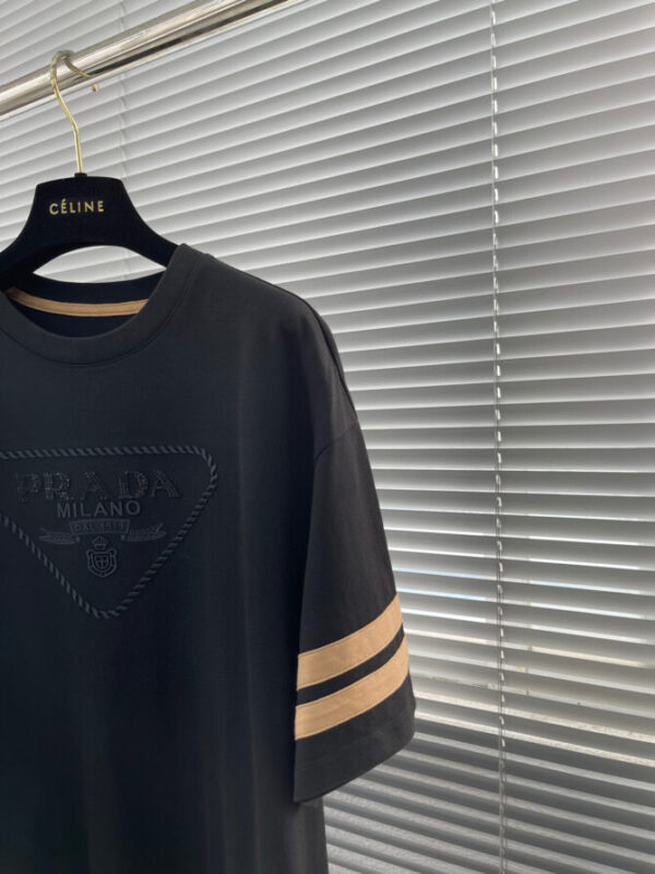 Prada T-Shirt - Image 4