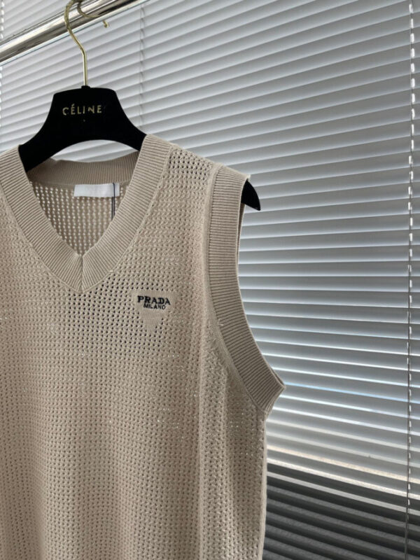 Prada T-Shirt - Image 4