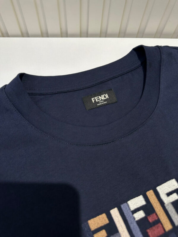 FENDI T-Shirt - Image 7