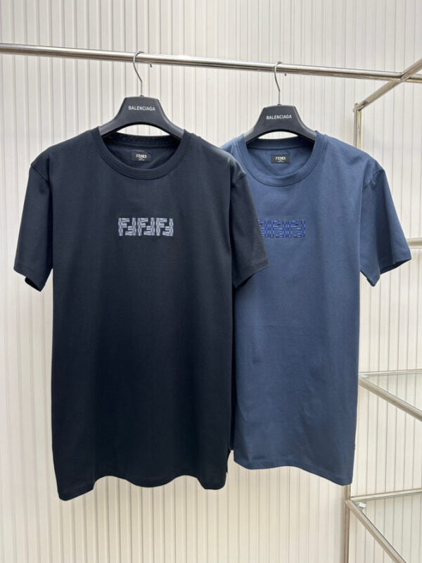 FENDI T-Shirt - Image 3